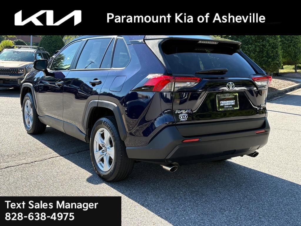 Used 2019 Toyota RAV4 XLE FWD image 4