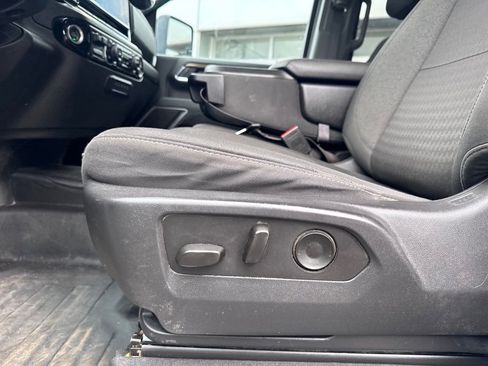 Used 2024 Chevrolet Silverado 2500 LT w/ Convenience Package image 13