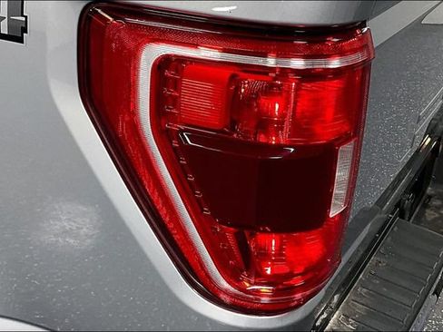 Used 2021 Ford F150 XLT AWD/4WD image 22
