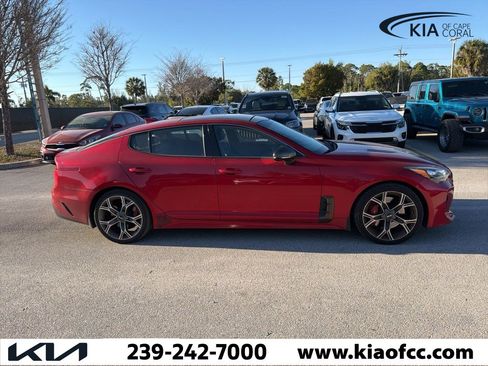 Used 2018 Kia Stinger GT1 image 1