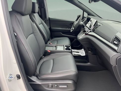 New 2026 Honda Odyssey Sport-L image 32