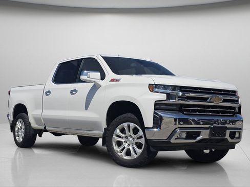 Used 2021 Chevrolet Silverado 1500 LTZ AWD/4WD image 2