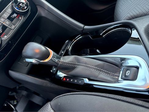 Used 2023 Buick Encore GX Essence w/ Experience Buick Package image 22