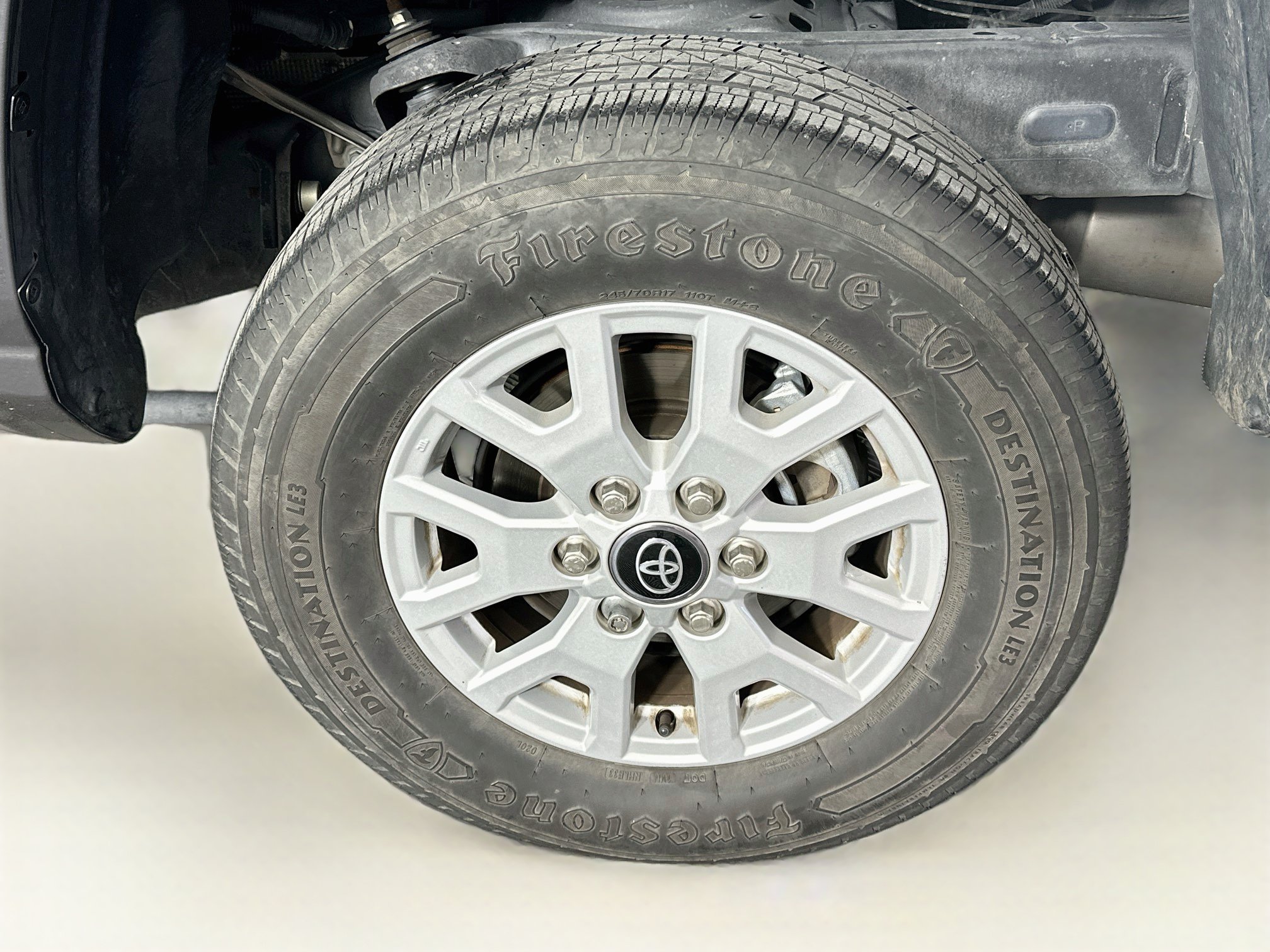 Used 2025 Toyota Tacoma SR5 AWD/4WD image 11