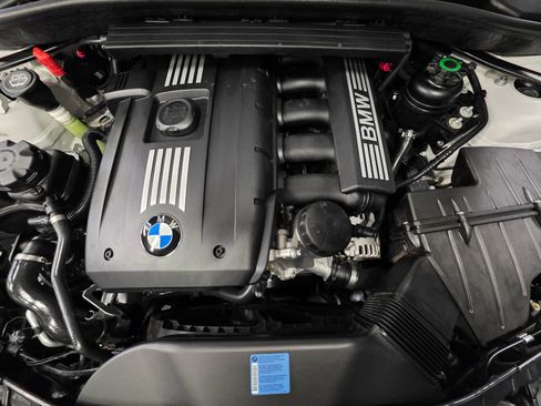 Used 2009 BMW 128i Coupe image 3