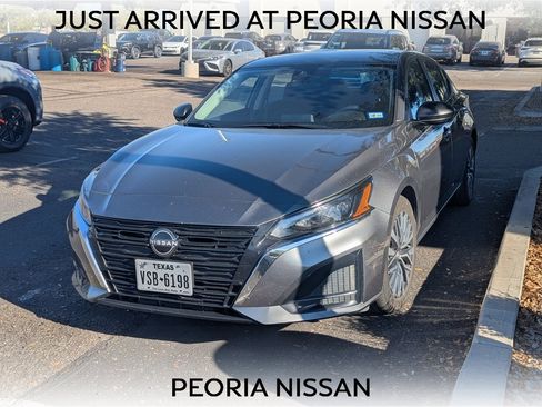 Used 2025 Nissan Altima 2.5 SV image 1