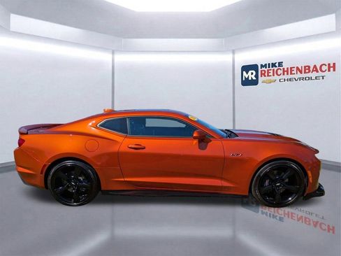Used 2022 Chevrolet Camaro LT w/ Technology Package RWD image 3