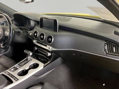 Used 2018 Kia Stinger GT AWD/4WD image 20