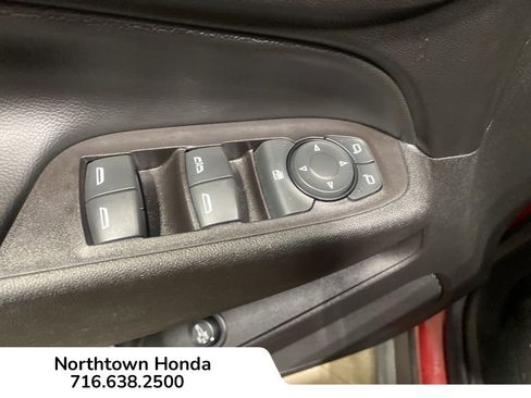 Used 2020 Chevrolet Equinox LT image 19