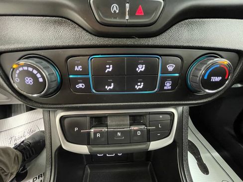 Used 2024 GMC Terrain SLE AWD/4WD image 23