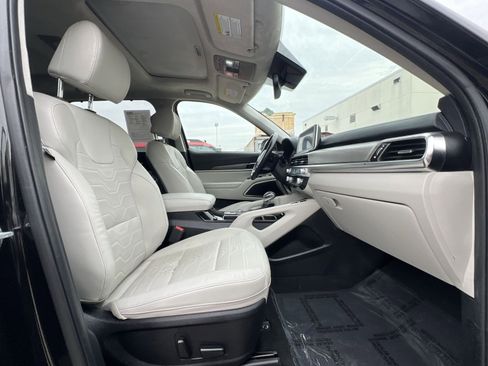 Used 2022 Kia Telluride SX w/ SX Prestige Package image 28