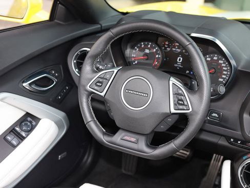 Used 2016 Chevrolet Camaro SS RWD image 37