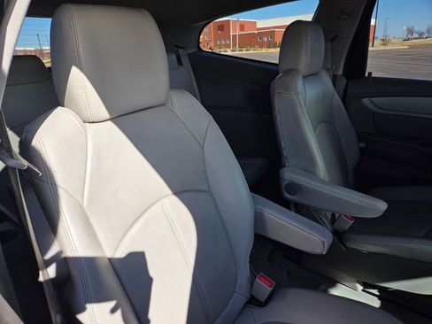 Used 2015 Chevrolet Traverse LT AWD/4WD image 49