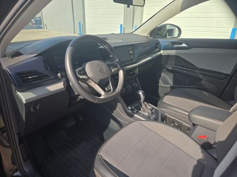 Used 2022 Volkswagen Taos SE AWD/4WD image 11
