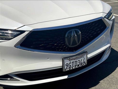 Used 2023 Acura MDX FWD w/ Technology Package image 32