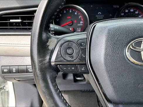 Used 2021 Toyota Camry XSE image 10