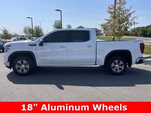 Used 2023 GMC Sierra 1500 SLT image 2