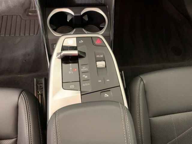 Used 2025 BMW X1 xDrive28i AWD/4WD image 25