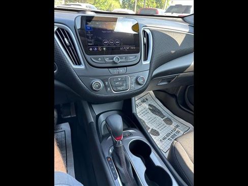 Used 2024 Chevrolet Malibu RS image 9