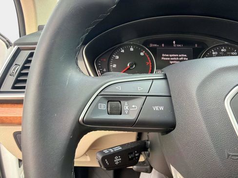 Used 2023 Audi Q5 2.0T Premium w/ Convenience Package AWD/4WD image 28