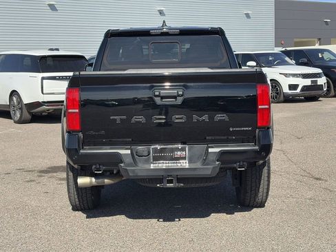 Used 2025 Toyota Tacoma TRD Off-Road w/ TRD Off Road Upgrade Package image 29