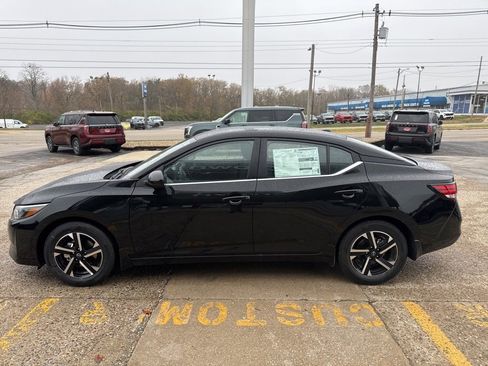 New 2025 Nissan Sentra SV image 7