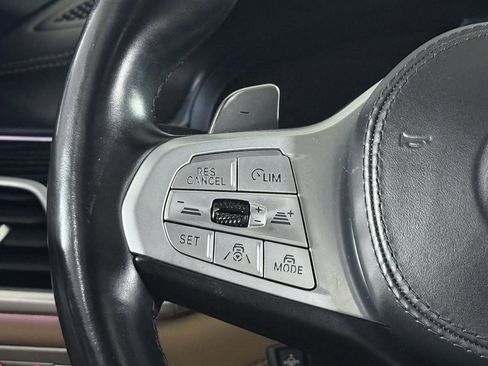 Used 2022 BMW 750i xDrive w/ Executive Package image 46