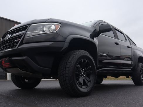 Used 2018 Chevrolet Colorado ZR2 w/ ZR2 Midnight Special Edition image 16