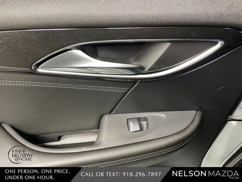 Used 2024 Buick Envision Preferred image 38