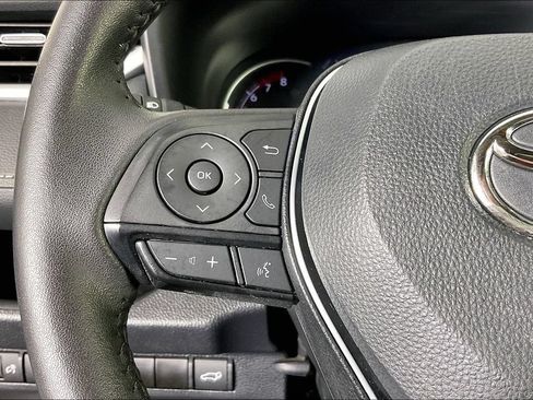 Used 2024 Toyota RAV4 XLE Premium FWD image 24