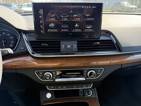 Certified 2023 Audi Q5 2.0T Premium w/ Convenience Package AWD/4WD image 20