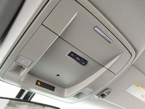 Used 2015 GMC Sierra 1500 4x4 Crew Cab image 32