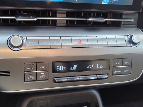 Used 2025 Hyundai Kona SEL image 25