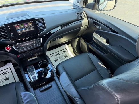 Used 2019 Honda Pilot Elite image 19
