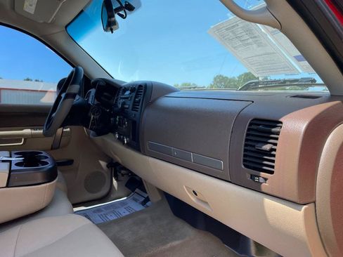 Used 2013 GMC Sierra 1500 SLE w/ Power Tech Package AWD/4WD image 17