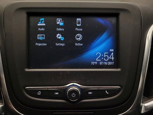 Used 2018 Chevrolet Equinox LT FWD image 25