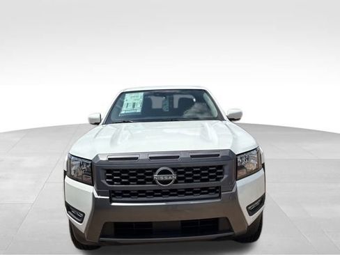 New 2025 Nissan Frontier SV w/ SV Convenience Package image 6