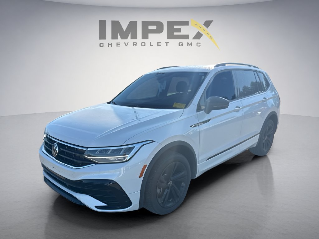 Used 2024 Volkswagen Tiguan SE R-Line AWD/4WD image 1