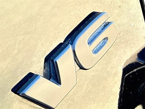 Used 2021 Toyota Tacoma TRD Sport image 11