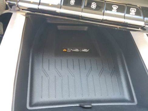 New 2026 Chevrolet Equinox EV LT image 26