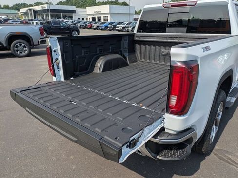 New 2026 GMC Sierra 1500 SLT w/ SLT Premium Plus Package AWD/4WD image 32