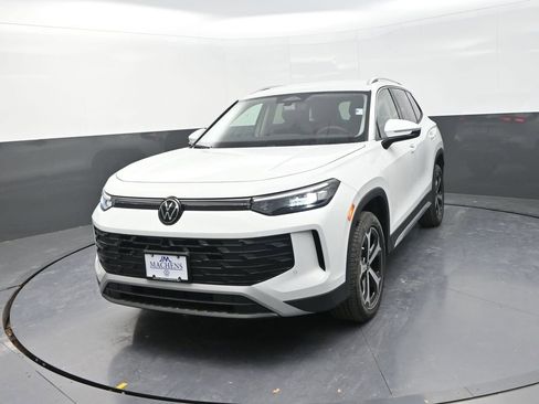 New 2026 Volkswagen Tiguan SE AWD/4WD image 4