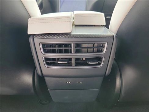 Used 2020 Tesla Model S Performance image 17