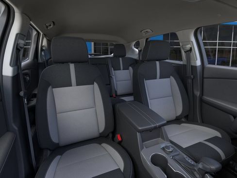 New 2025 Chevrolet Blazer LT FWD image 16