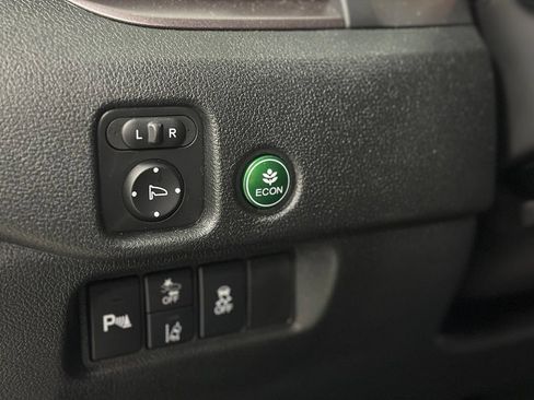Used 2023 Honda Passport EX-L image 16