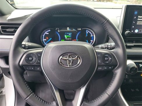 Used 2023 Toyota RAV4 SE image 28
