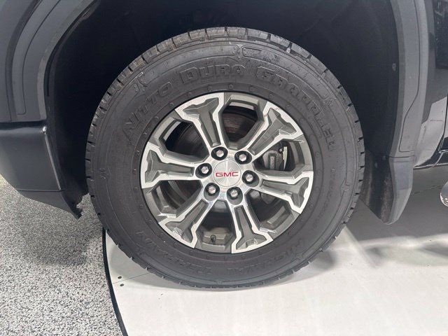 Used 2021 GMC Sierra 1500 4x4 Crew Cab w/ Sierra Value Package image 6