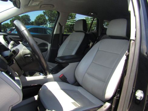 Used 2022 GMC Terrain SLT AWD/4WD image 12