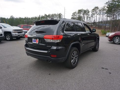 Used 2018 Jeep Grand Cherokee Limited image 23