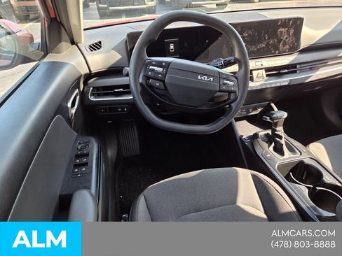 Used 2025 Kia K4 FWD image 7